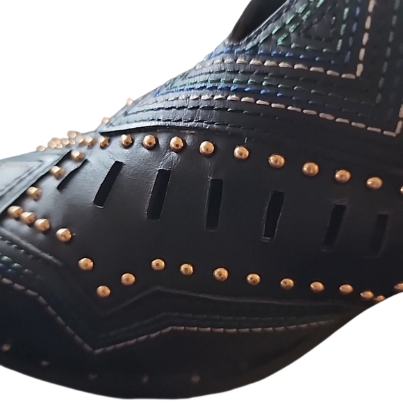 Ivy Kirzhner Santa Cruz Studded Festival Ankle Boot Black Leather 8M - Picture 9 of 13